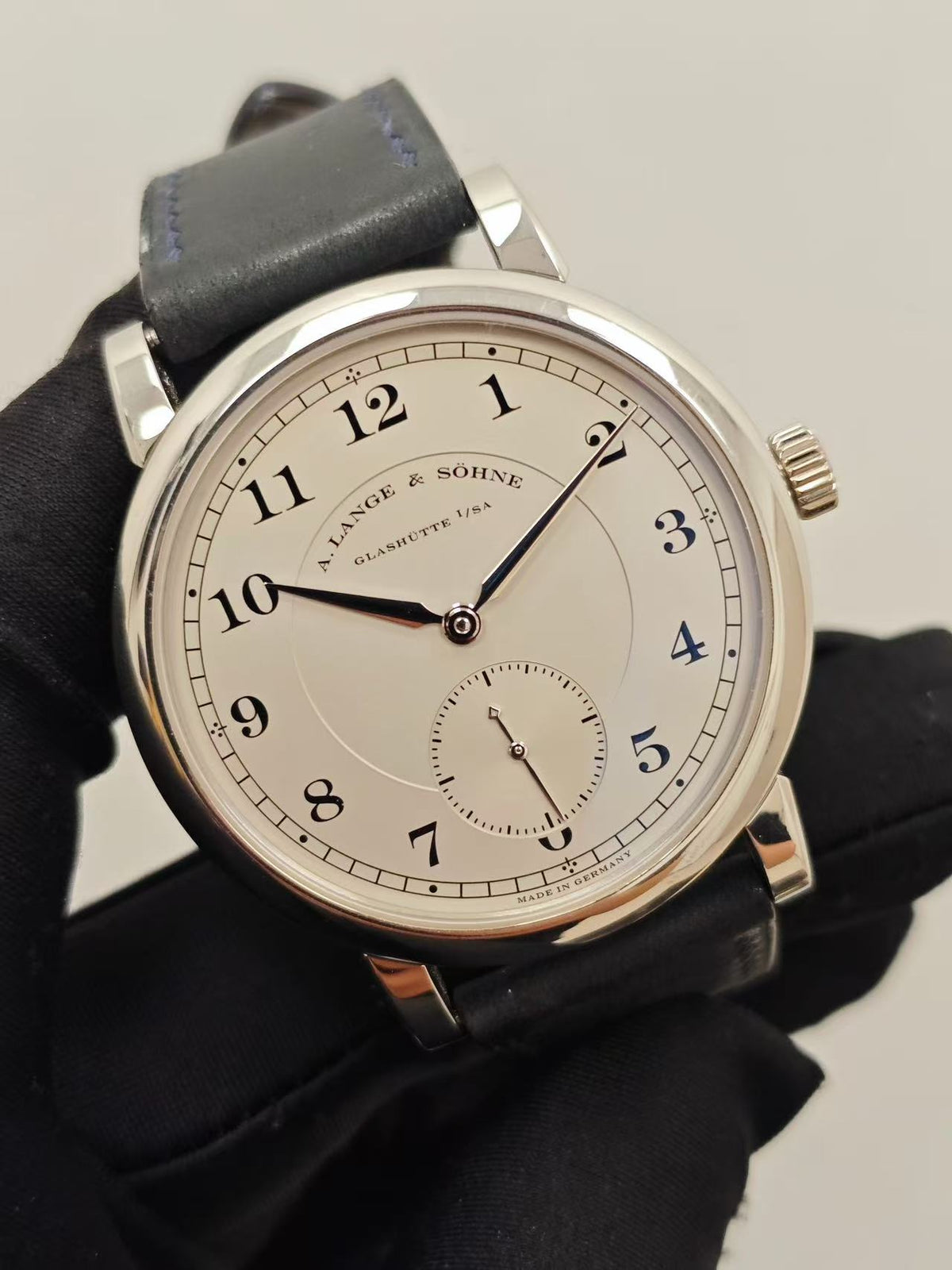 A. Lange & Söhne 1815 233.025 – Pre-Owned