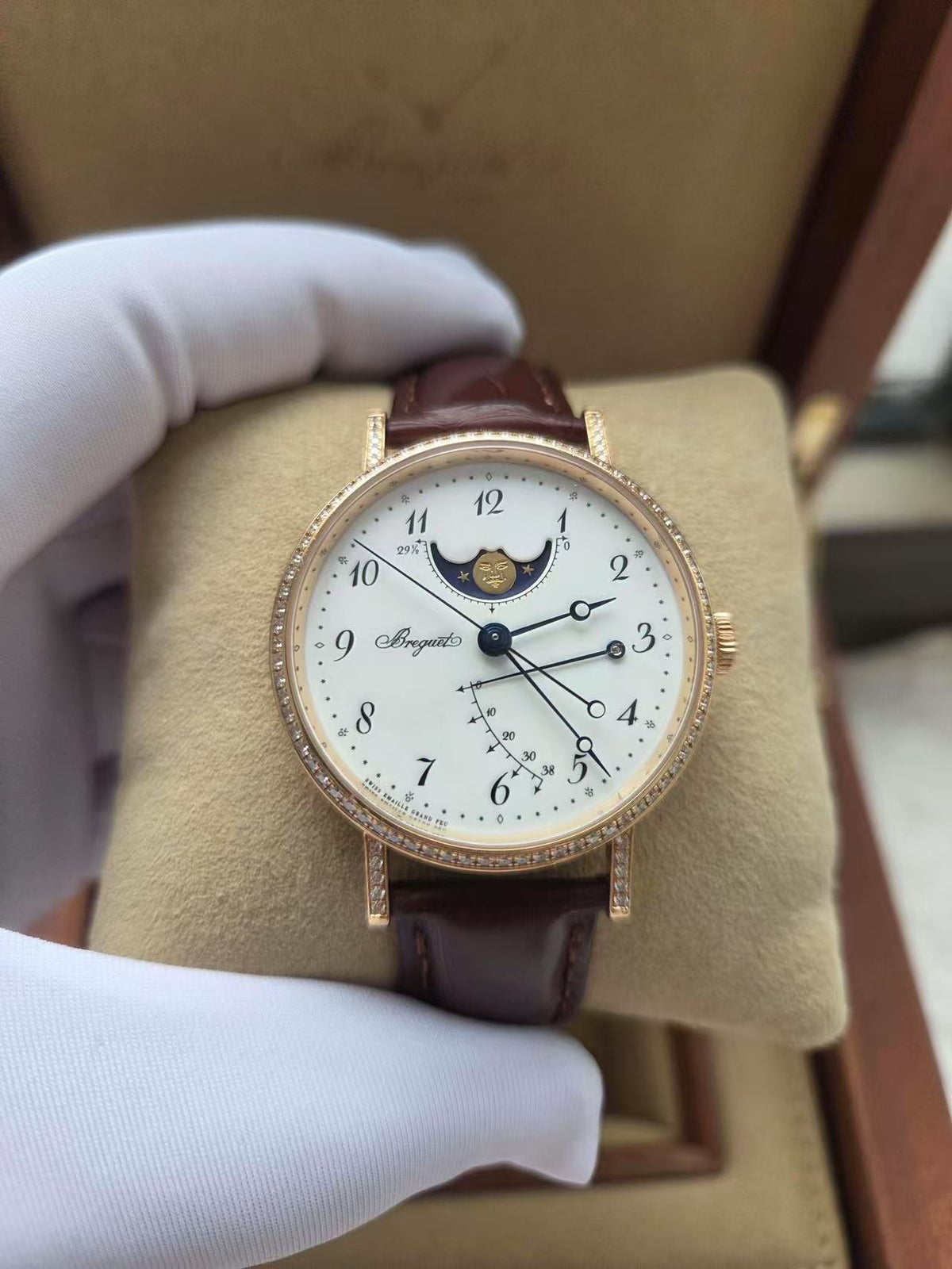 Breguet Classique 8788BR/29/986 – Pre-Owned