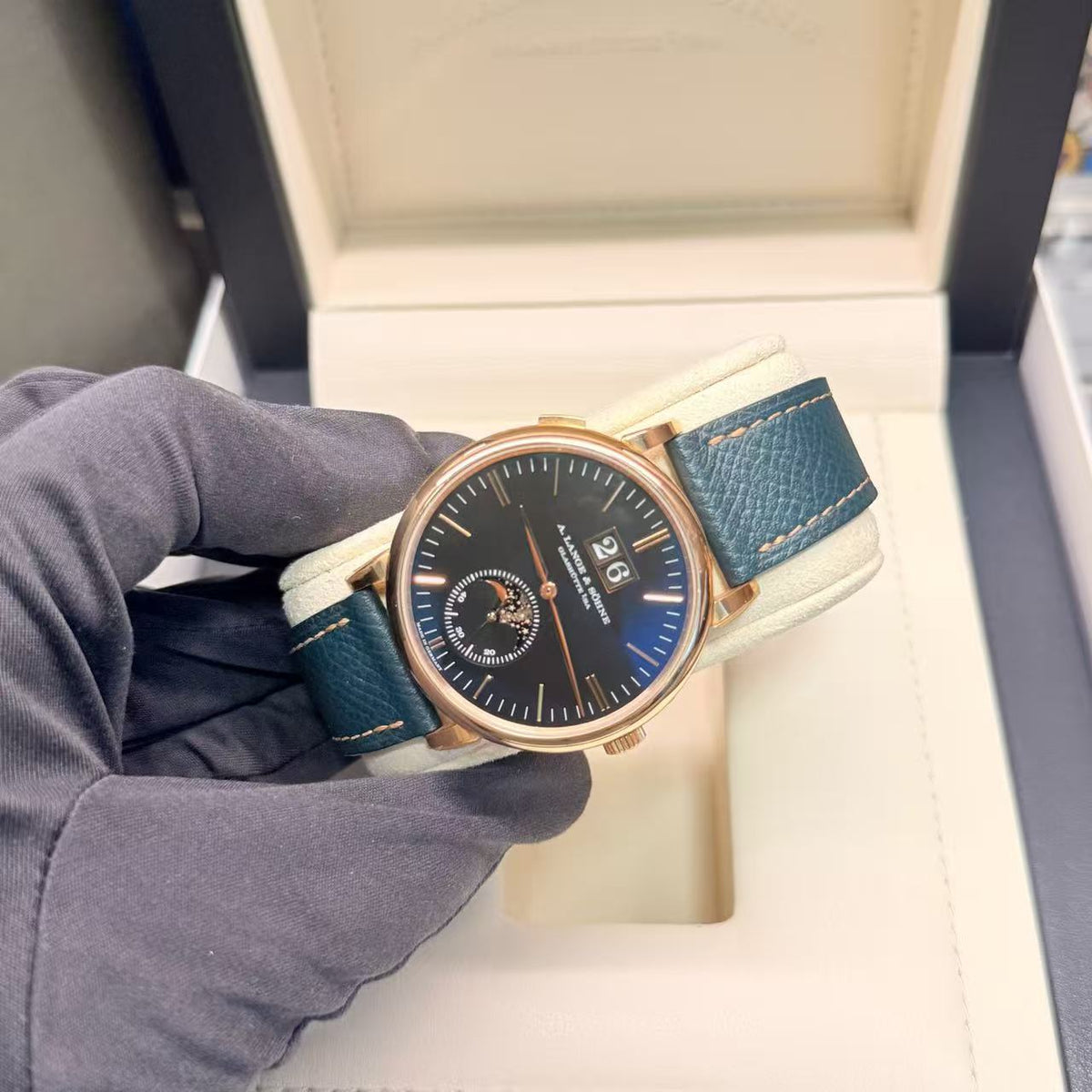 A. Lange & Söhne Saxonia 384.031 – Pre-Owned