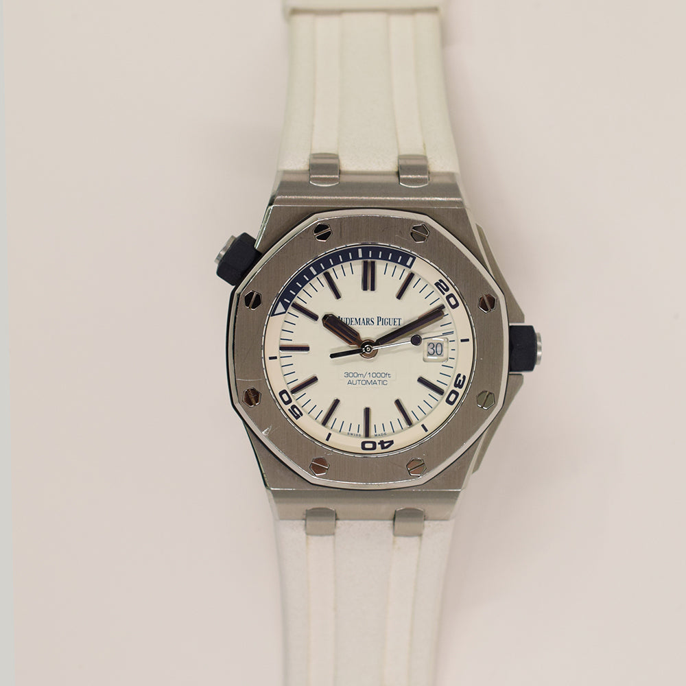 Audemars Piguet Royal Oak Offshore Diver 42mm 15710ST.OO.A010CA.01 – White Dial