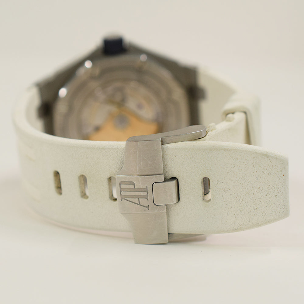 Audemars Piguet Royal Oak Offshore Diver 42mm 15710ST.OO.A010CA.01 – White Dial