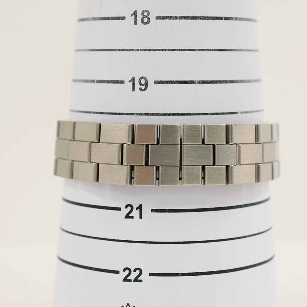 Cartier Roadster XL Steel W6206019 – Silver Roman Dial