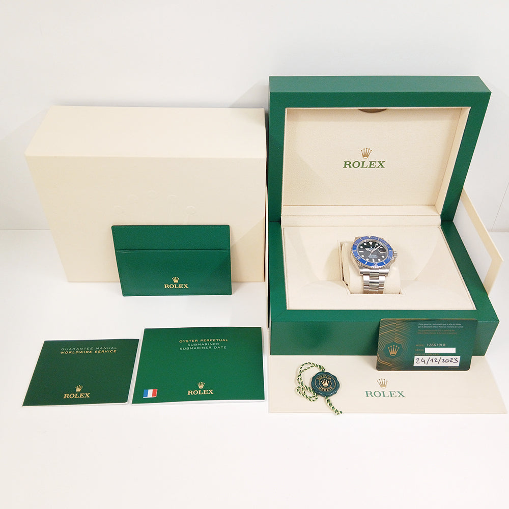 Rolex Submariner Date 41mm White Gold Blue Bezel 126619LB – Black Dial