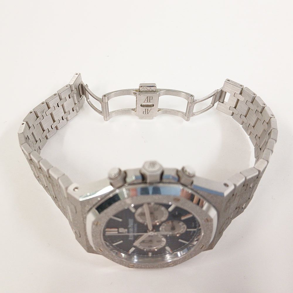 Audemars Piguet Royal Oak Frosted Gold Chronograph 41mm 26331BC.GG.1224BC.02 – Blue Dial