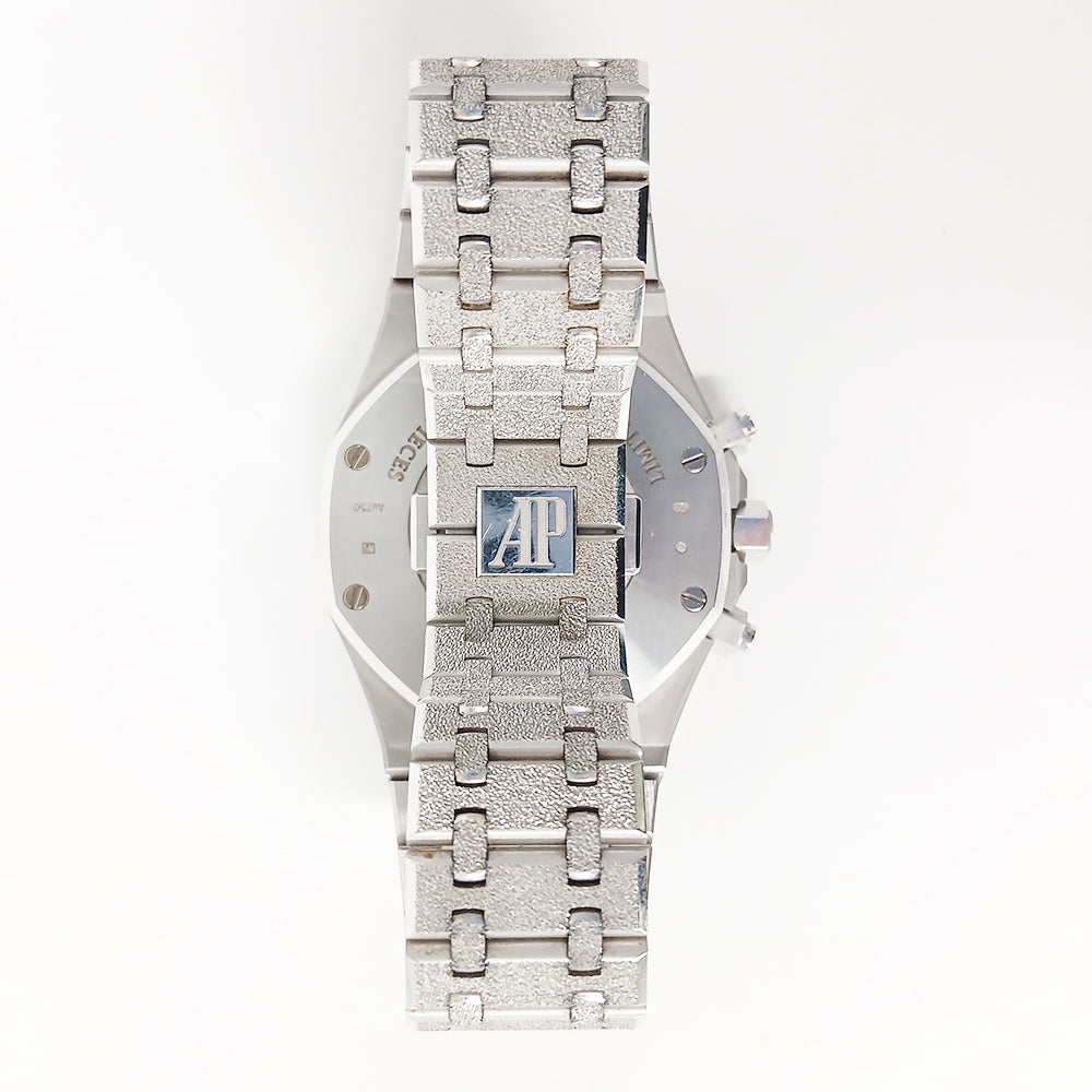 Audemars Piguet Royal Oak Frosted Gold Chronograph 41mm 26331BC.GG.1224BC.02 – Blue Dial