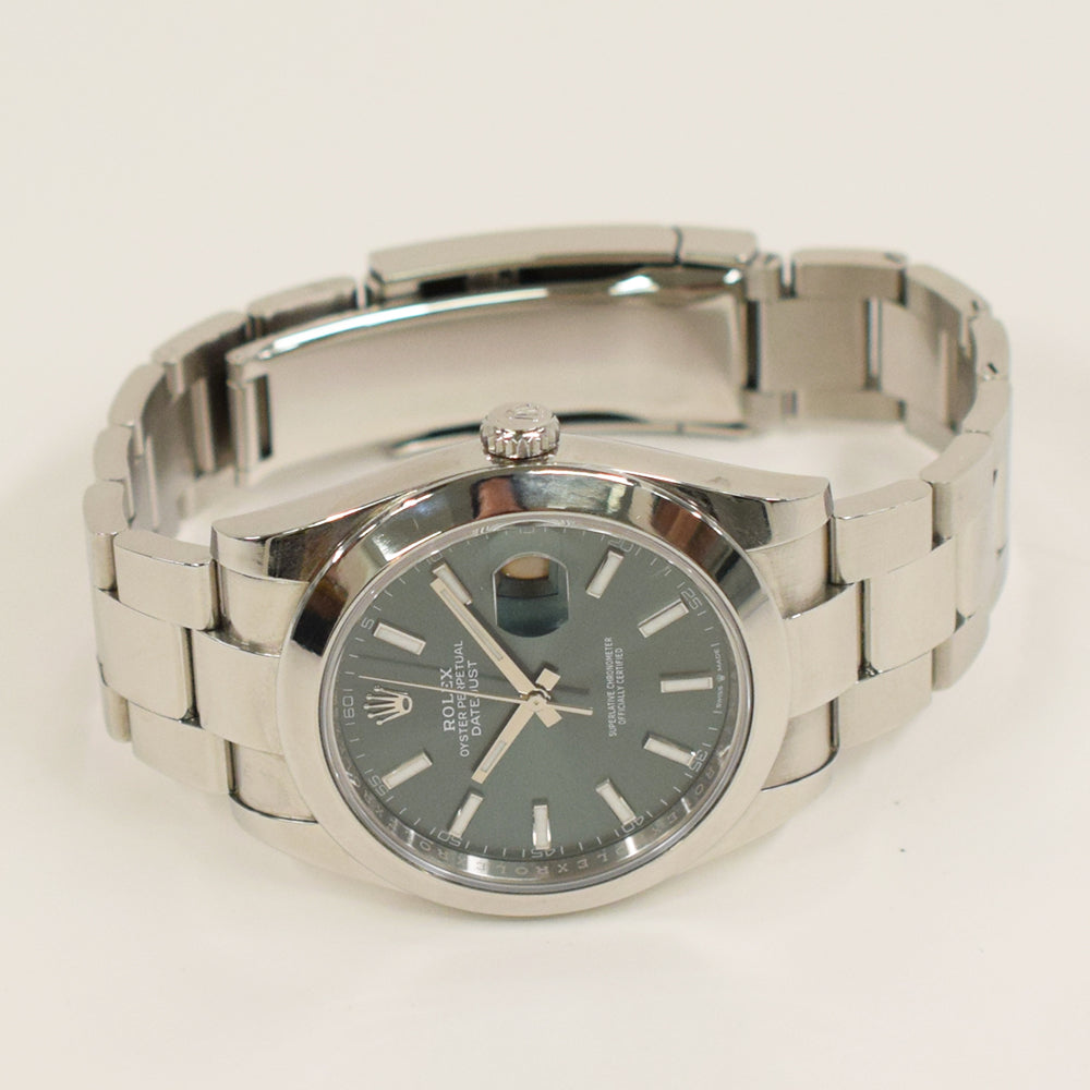 Rolex Datejust 41mm Steel 126300 – Green Dial