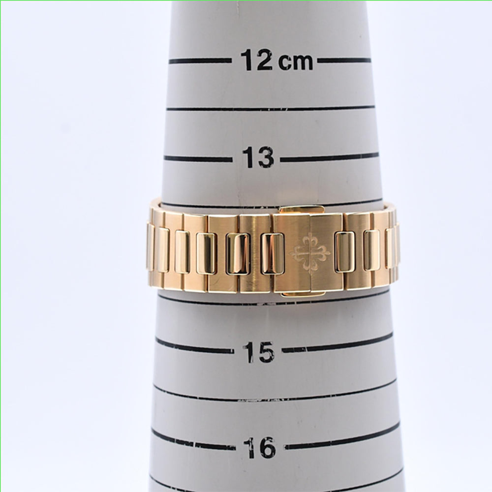 Patek Philippe Nautilus 35.2mm Rose Gold 7118/1R-010 – Grey Dial