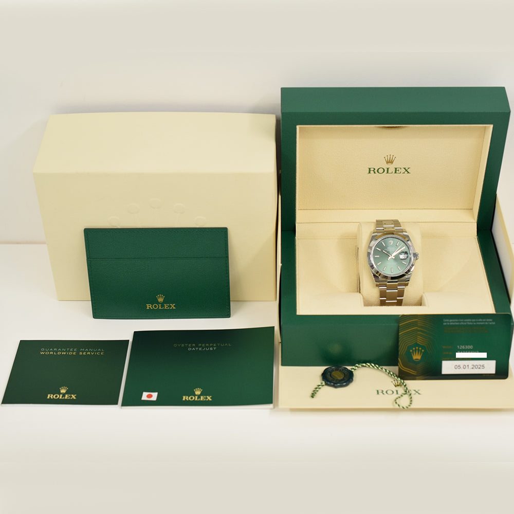 Rolex Datejust 41mm Steel 126300 – Green Dial