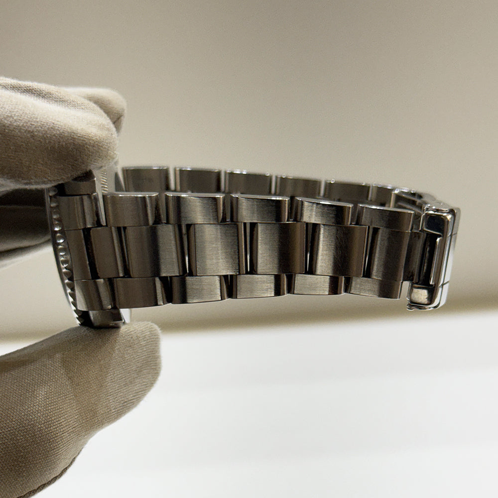 Rolex GMT-Master 40mm 16700 – Black Dial
