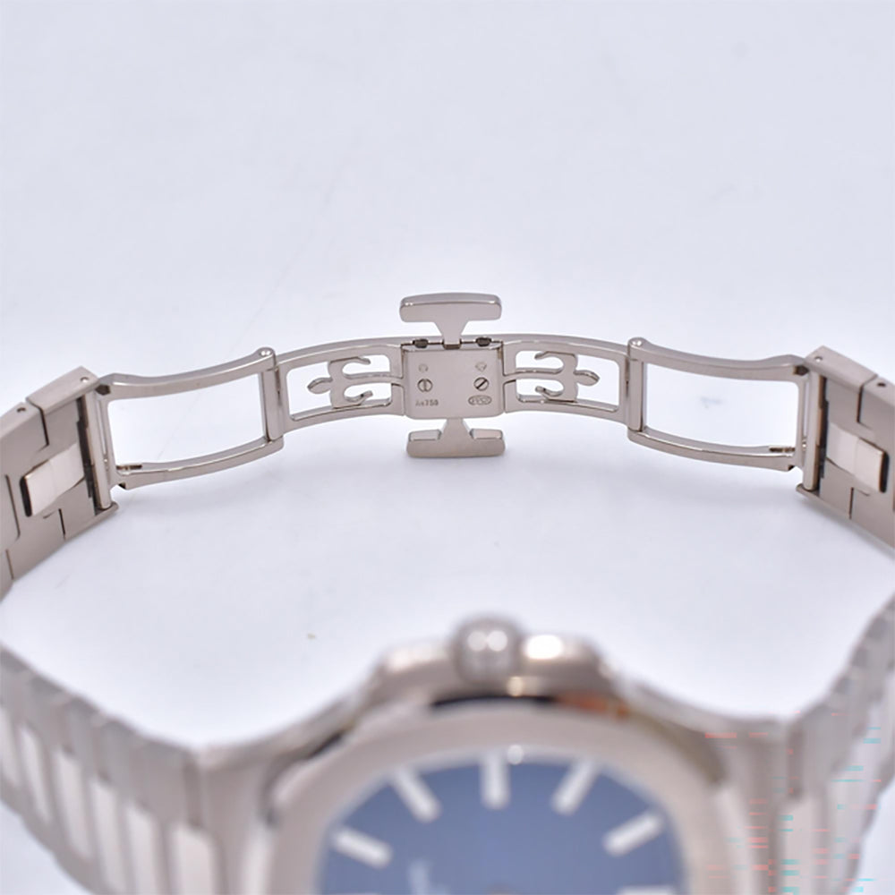 Patek Philippe Nautilus 41mm 5810/1G-001 – Blue Dial