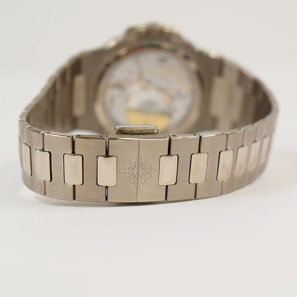 Patek Philippe Nautilus 41mm 5810/1G-001 – Blue Dial