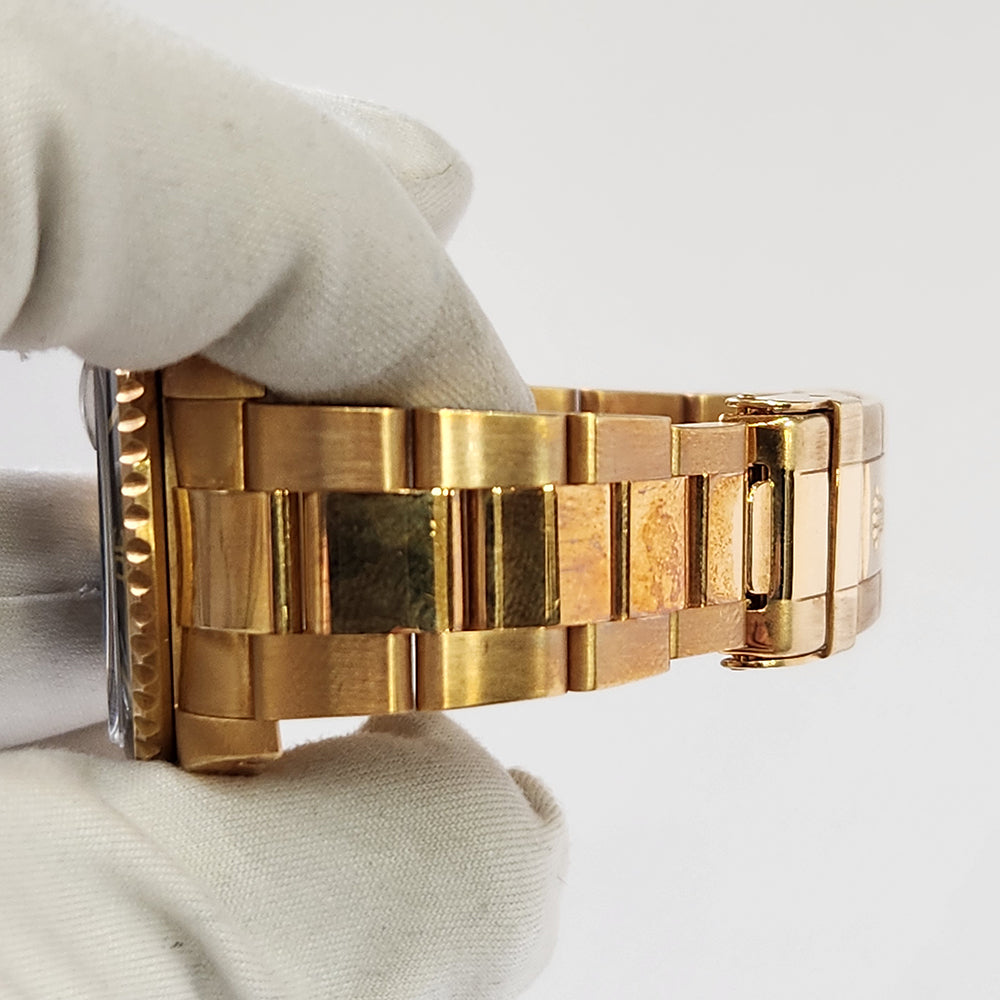 Rolex Submariner Date 40mm Yellow Gold 16618 – Black Dial