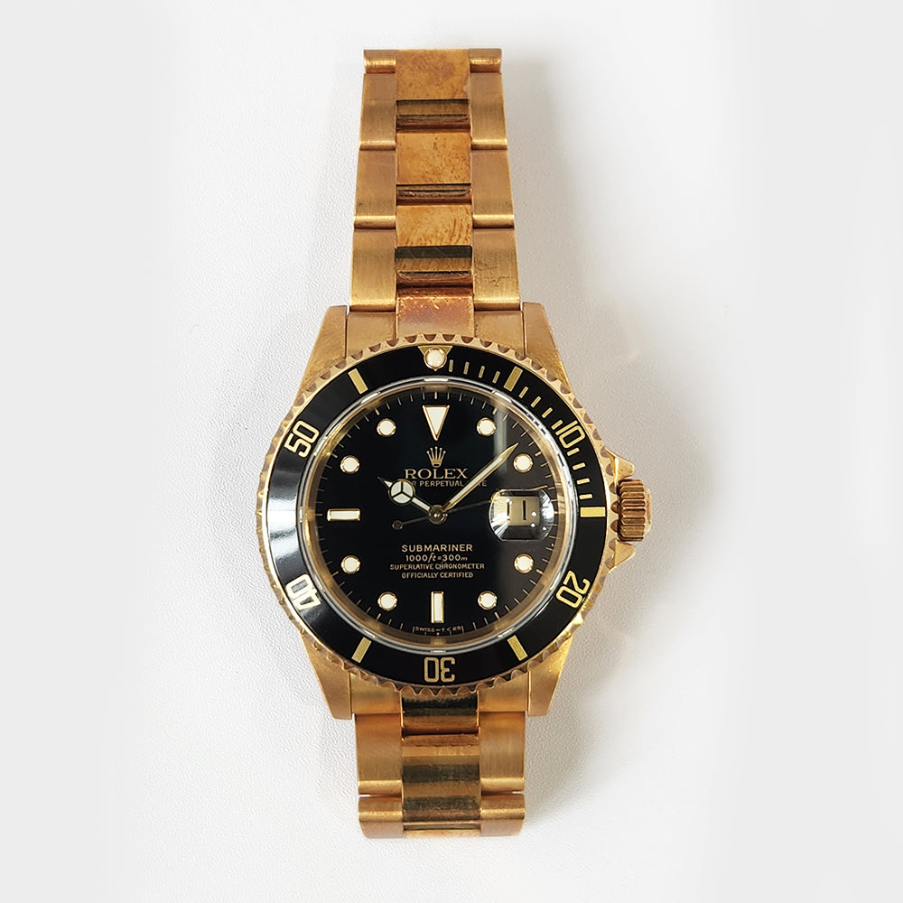 Rolex Submariner Date 40mm Yellow Gold 16618 – Black Dial