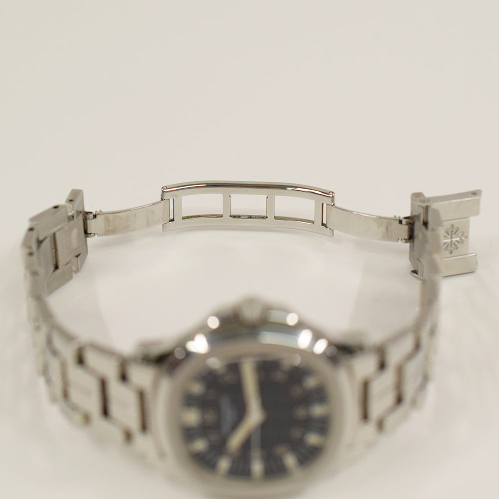 Patek Philippe Aquanaut 38.5mm 5065/1A-001 – Black Dial