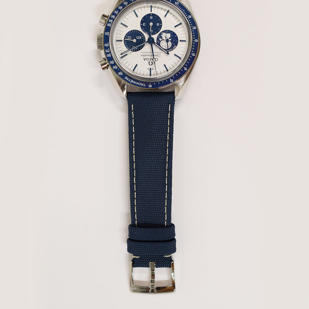 Omega Speedmaster Silver Snoopy Award 50th Anniversary 42mm 310.32.42.50.02.001 – White Dial