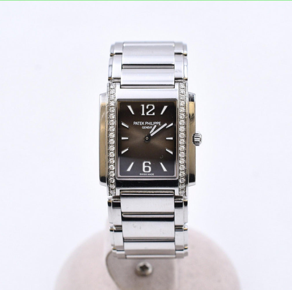 Patek Philippe Twenty~4 30mm x 25.1mm 4910/1200A-010 – Grey Dial