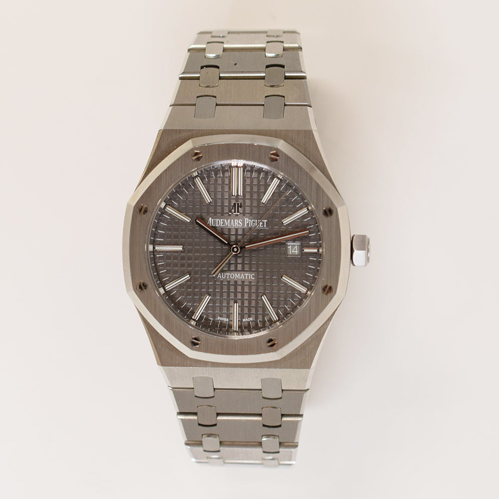 Audemars Piguet Royal Oak 41mm 15400ST.OO.1220ST.04 – Grey Dial