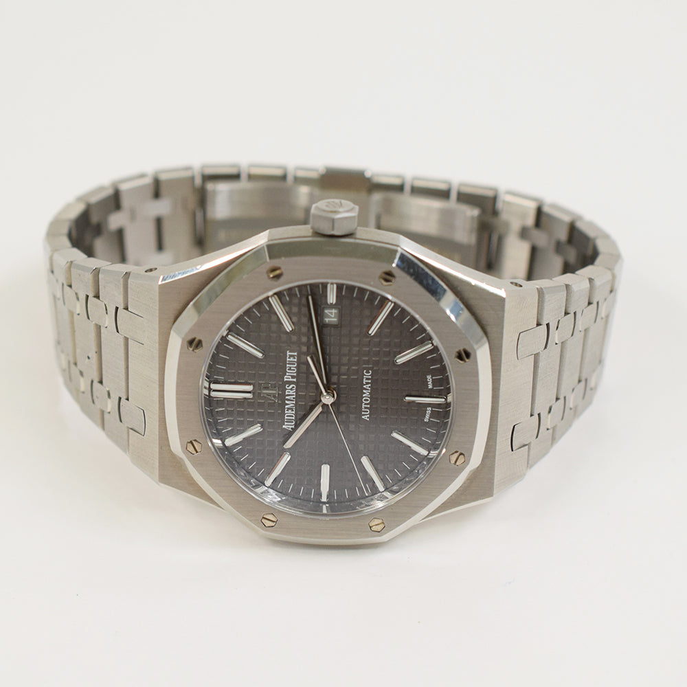 Audemars Piguet Royal Oak 41mm 15400ST.OO.1220ST.04 – Grey Dial
