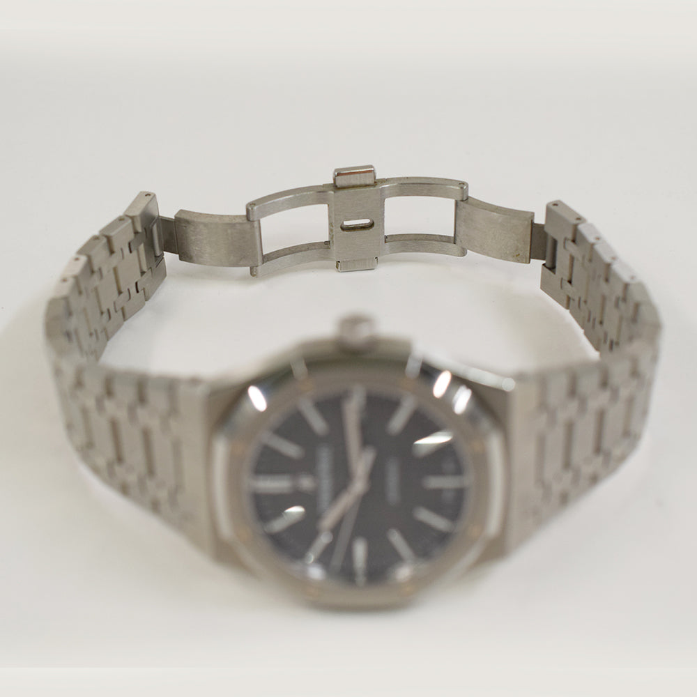 Audemars Piguet Royal Oak 41mm 15400ST.OO.1220ST.04 – Grey Dial