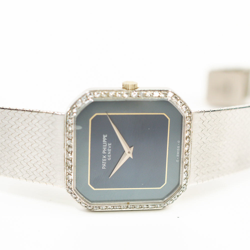 Patek Philippe Octagon 29mm x 29mm 3854 – Blue Dial