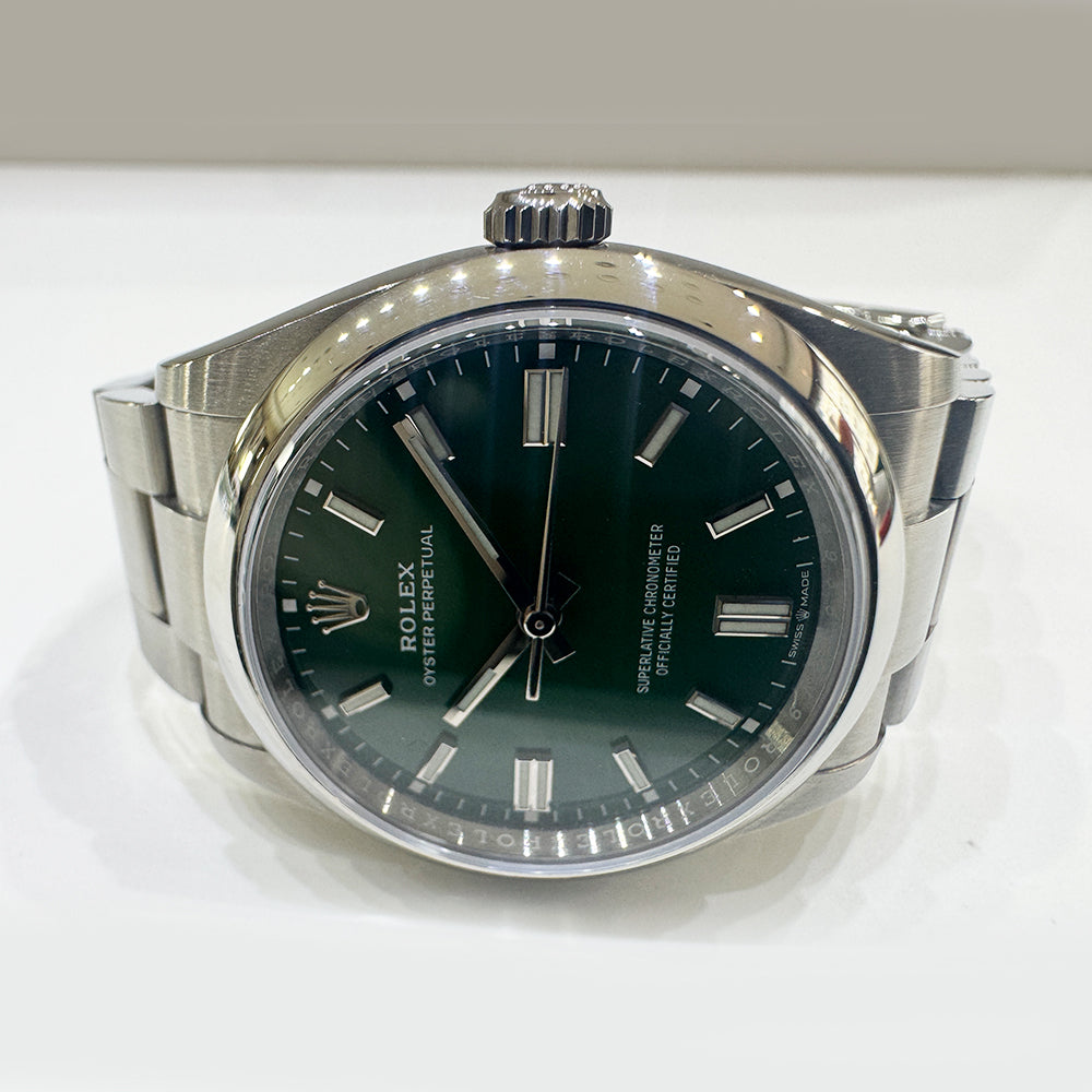 Rolex Oyster Perpetual 36mm Steel 126000 – Green Dial