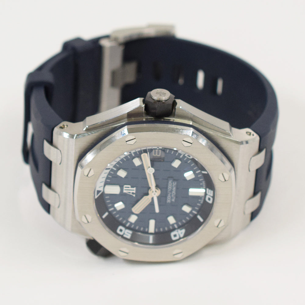 Audemars Piguet Royal Oak Offshore Diver 42mm 15720ST.OO.A027CA.01 – Blue Dial