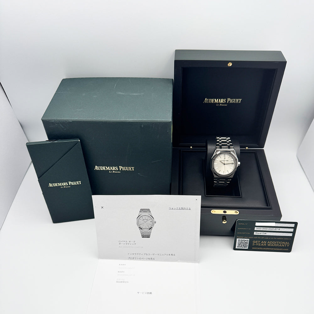 Audemars Piguet Royal Oak Selfwinding 41mm 15500ST.OO.1220ST.04 – Silver Dial