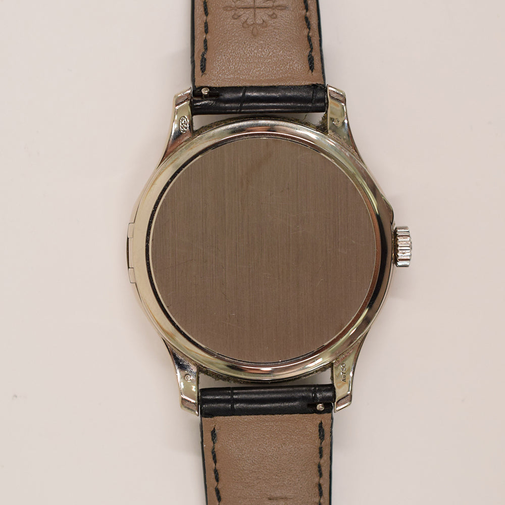 Patek Philippe Calatrava 39mm 5227G-010 – Black Dial
