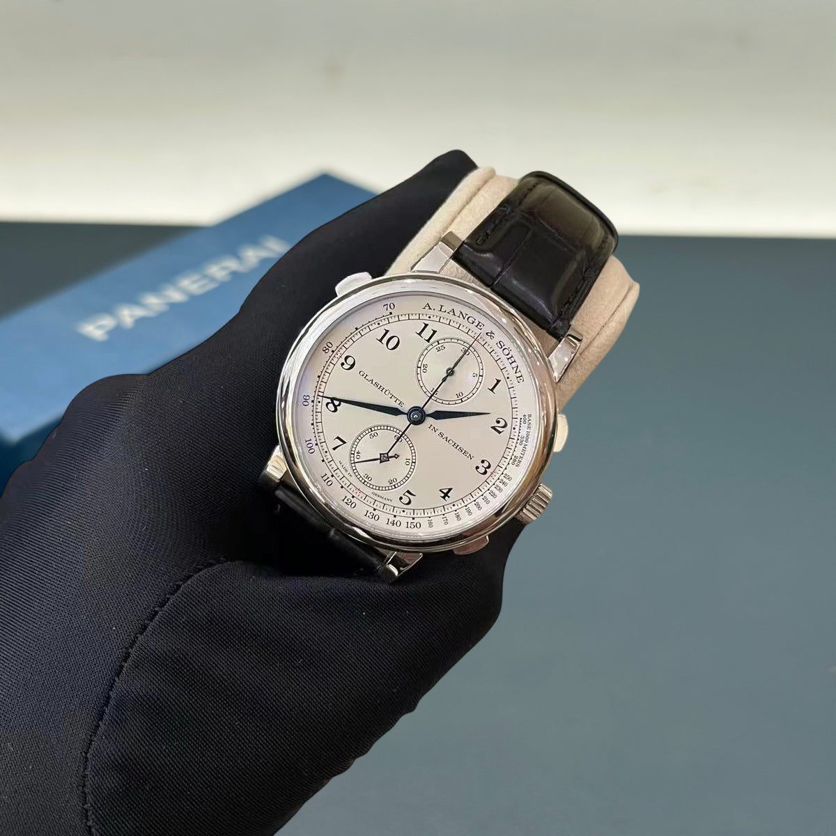 A. Lange & Söhne 1815 425.025 – Pre-Owned
