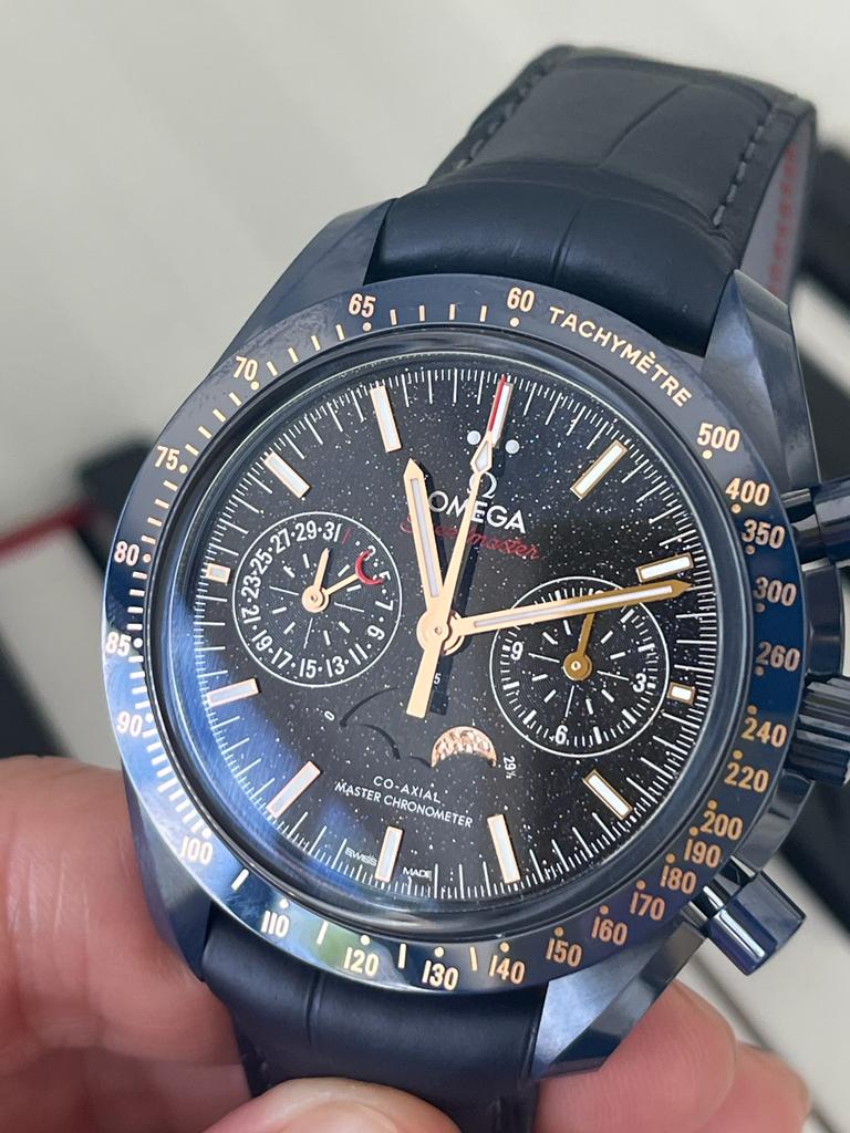 Omega Speedmaster Moonphase Chronograph (304.93.44.52.03.002)