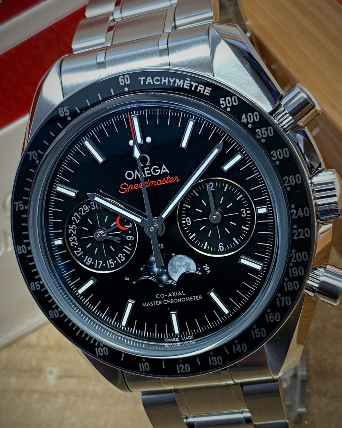 Omega Speedmaster Moonphase Chronograph (304.30.44.52.01.001)