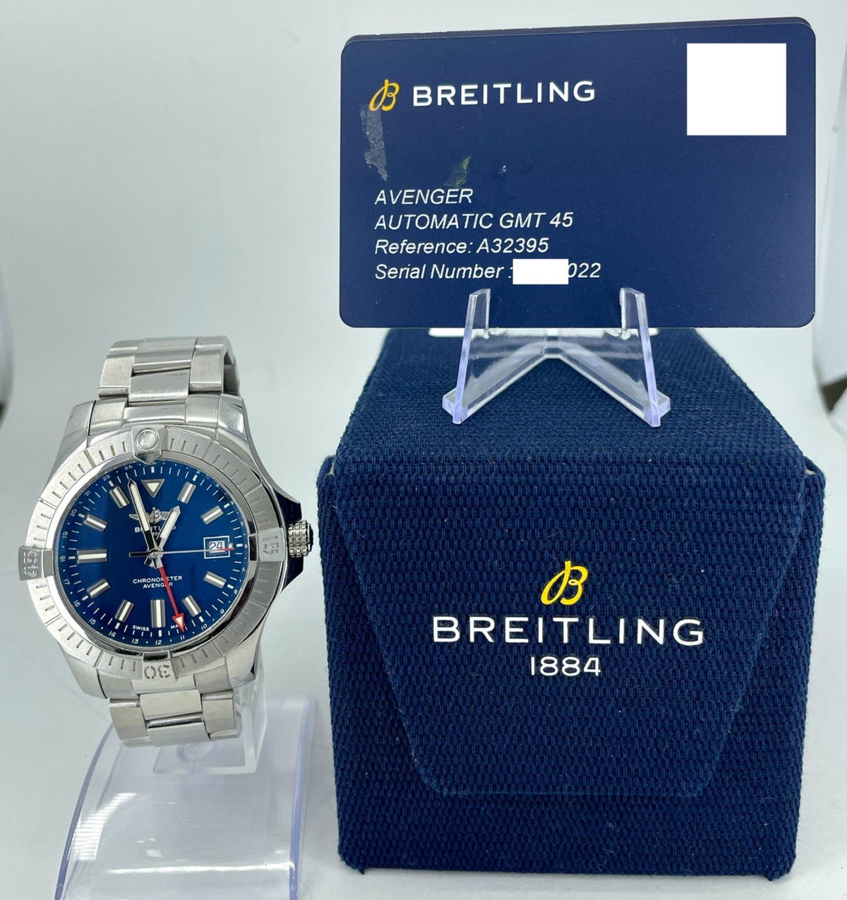 Breitling Avenger Automatic GMT 45 A32395101C1A1