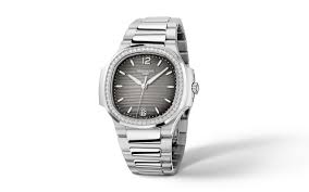 PATEK PHILIPPE Nautilus Ladies (7118/1200A-011)
